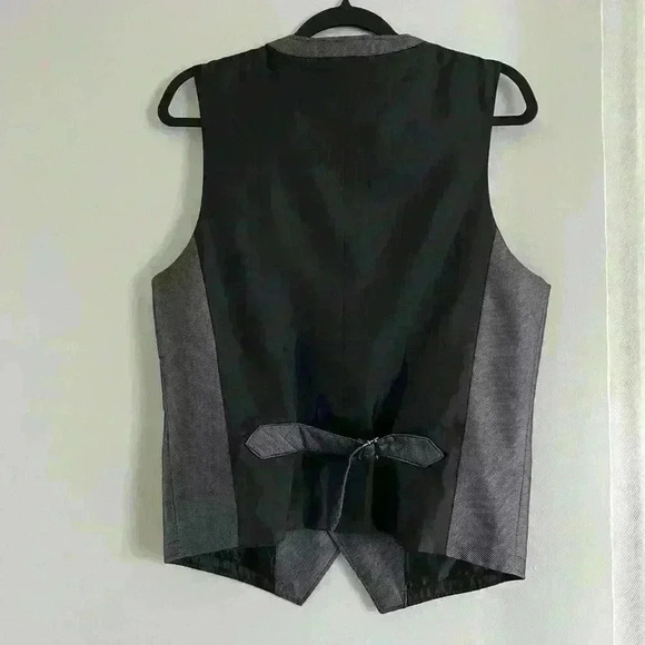Guess grey vest button up - Picture 4 of 4